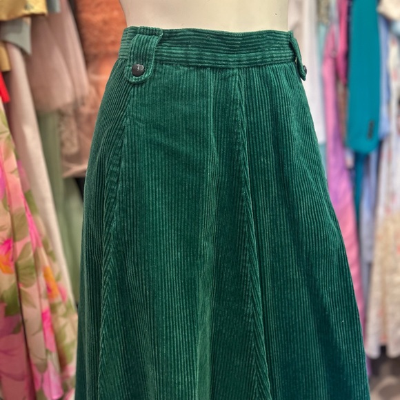 80s Thick Corduroy Skirt - Picture 6 of 14